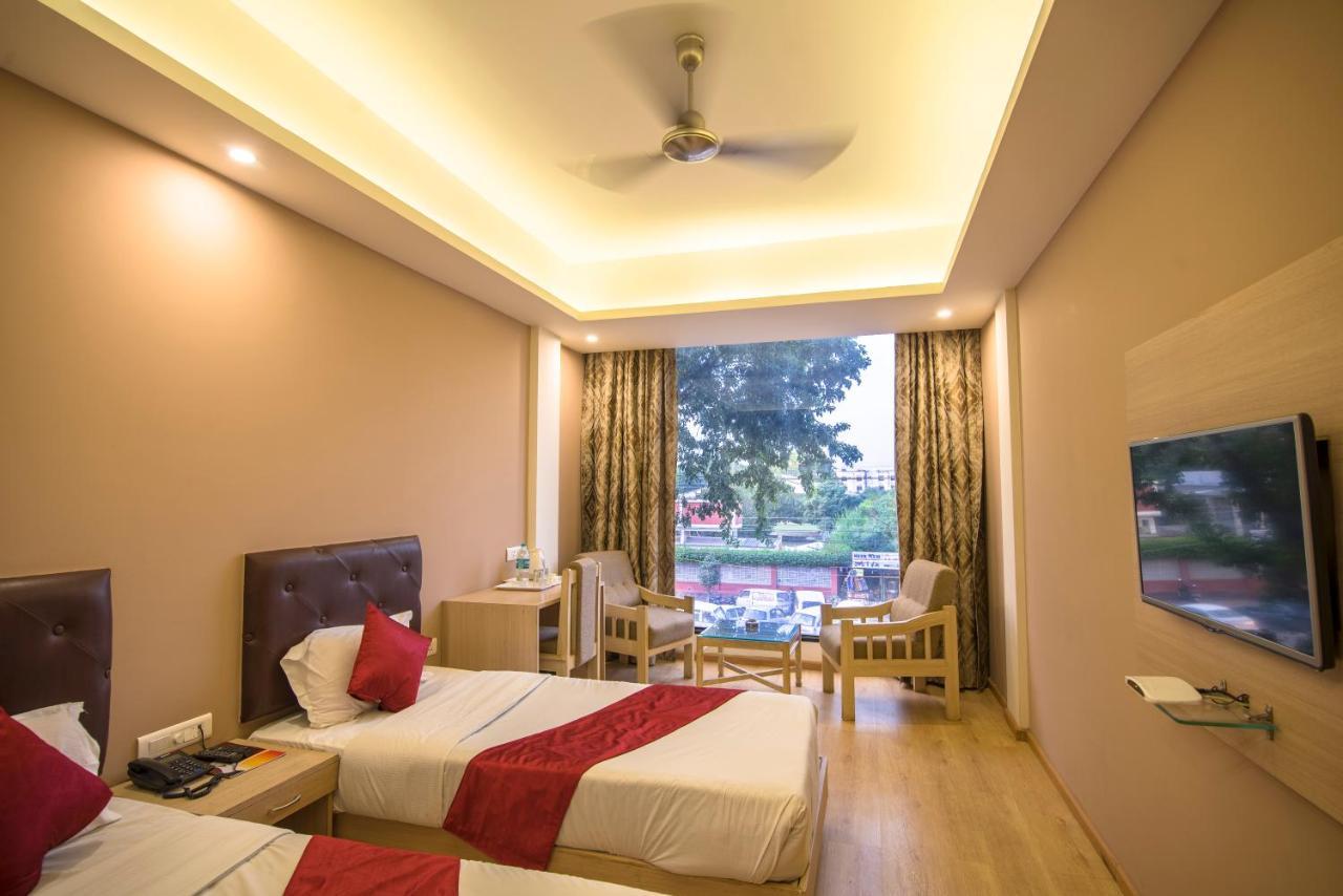 Palette Hotel Nisarga By Sunday Bhopal Dış mekan fotoğraf