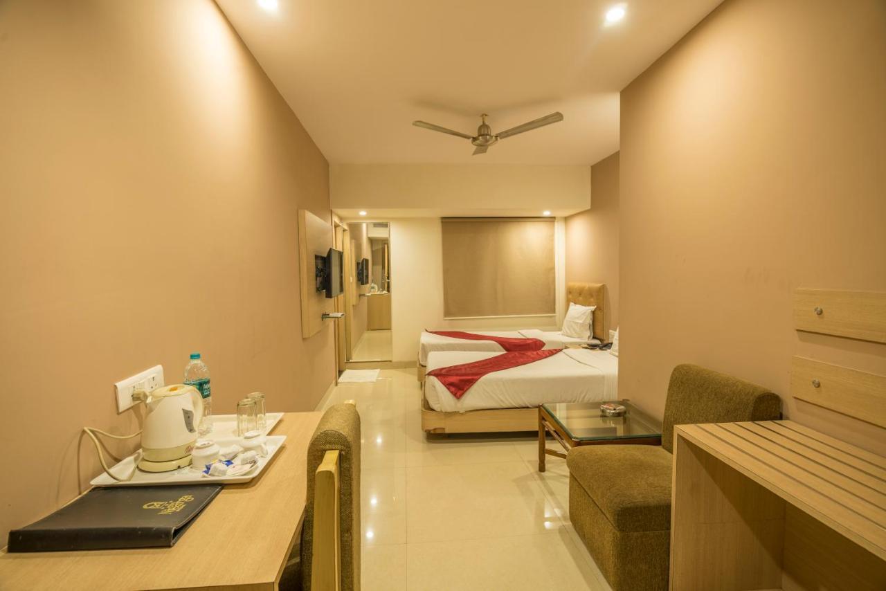 Palette Hotel Nisarga By Sunday Bhopal Dış mekan fotoğraf