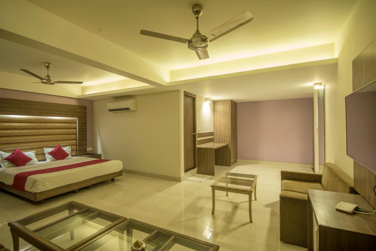 Palette Hotel Nisarga By Sunday Bhopal Dış mekan fotoğraf