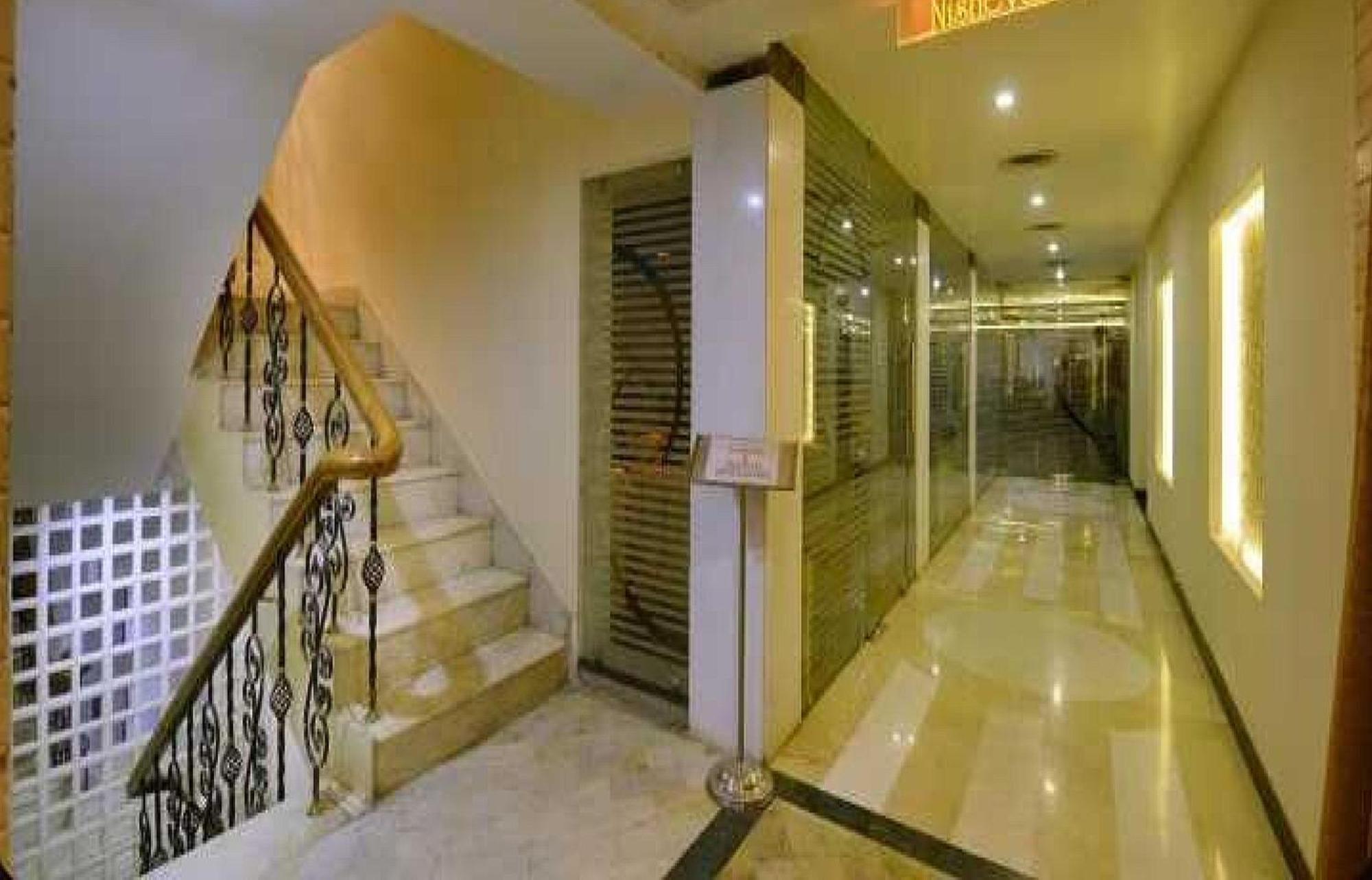 Palette Hotel Nisarga By Sunday Bhopal Dış mekan fotoğraf