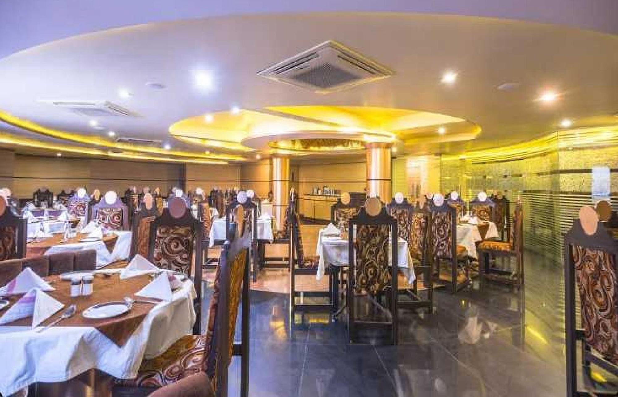 Palette Hotel Nisarga By Sunday Bhopal Dış mekan fotoğraf