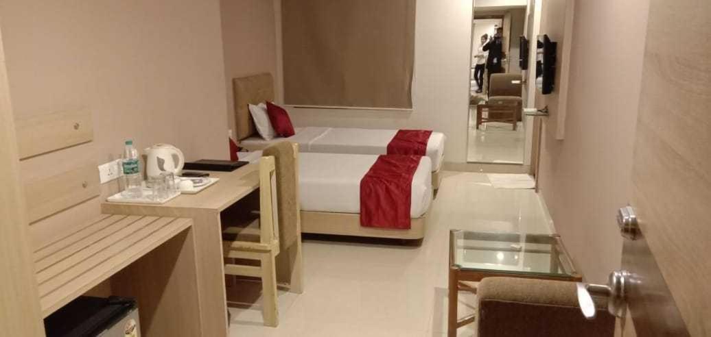 Palette Hotel Nisarga By Sunday Bhopal Dış mekan fotoğraf