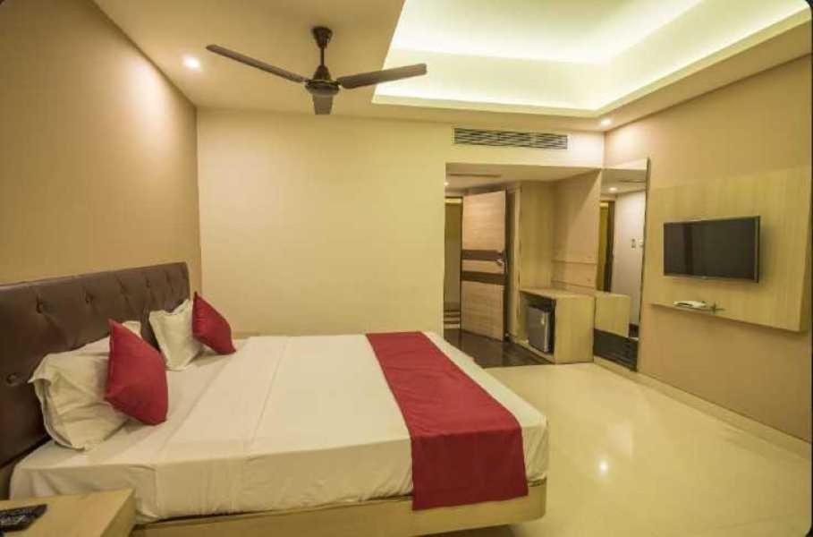 Palette Hotel Nisarga By Sunday Bhopal Dış mekan fotoğraf