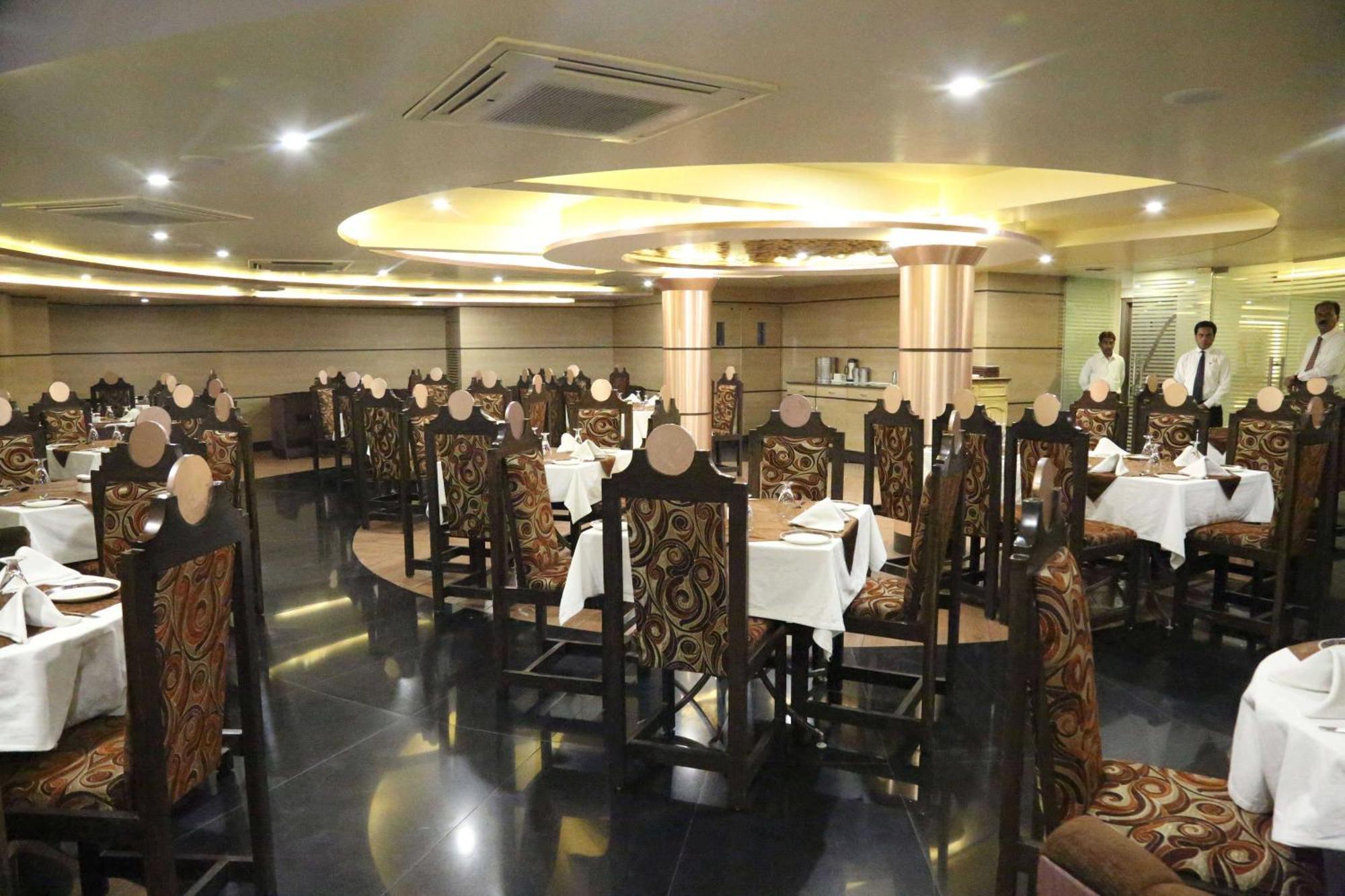 Palette Hotel Nisarga By Sunday Bhopal Dış mekan fotoğraf