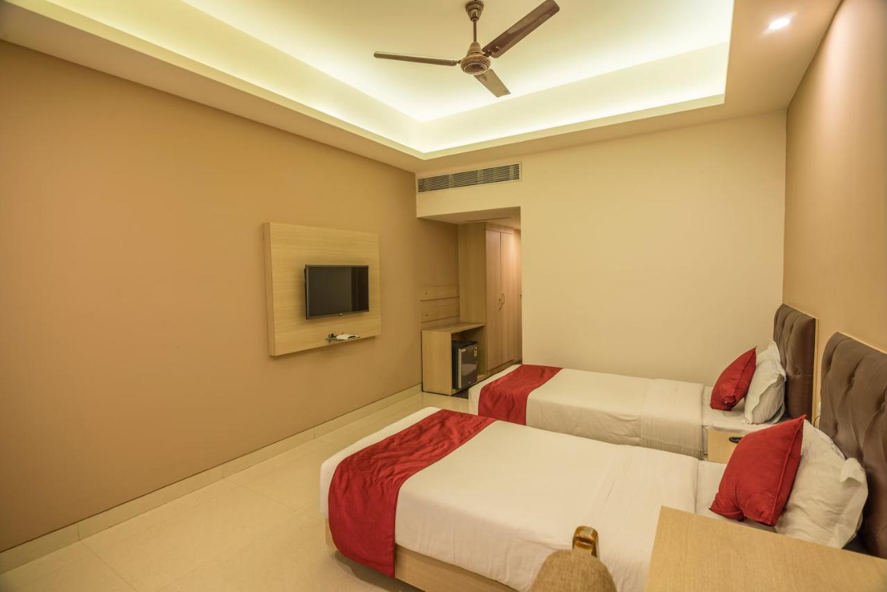 Palette Hotel Nisarga By Sunday Bhopal Dış mekan fotoğraf