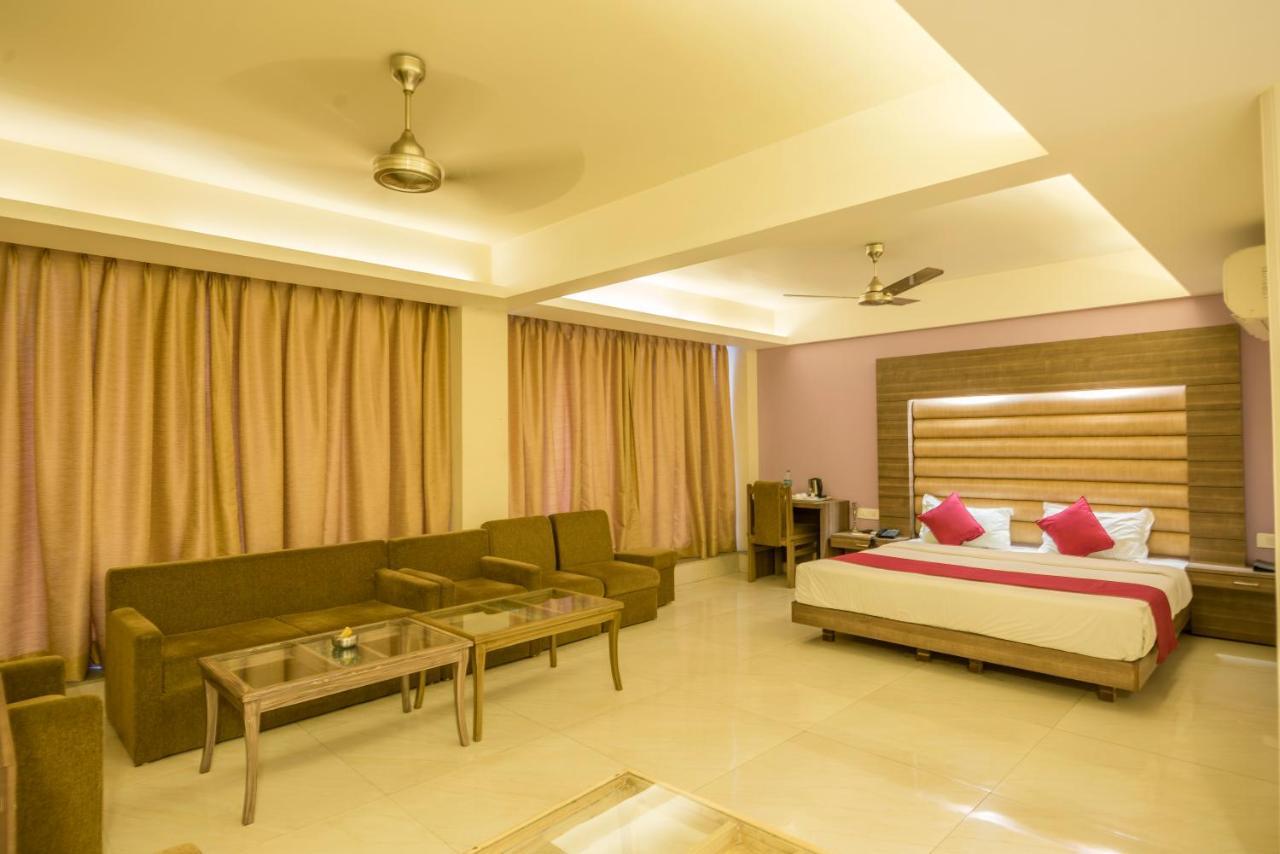Palette Hotel Nisarga By Sunday Bhopal Dış mekan fotoğraf
